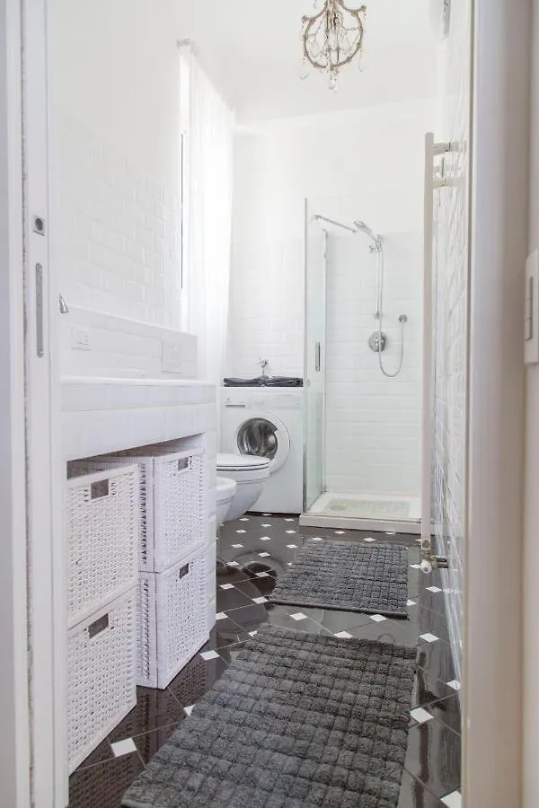 Apartamento Modern And Central Apt In Porta Romana Milão